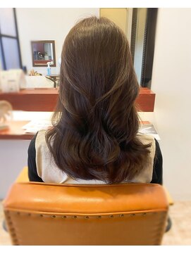 マーリャヘアー(mallia hair) レイヤースタイルレイヤーカットロングレイヤー小顔スタイル