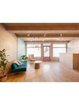 落ち着いた雰囲気の店内でゆっくりとした時間を過ごして頂きたい…♪