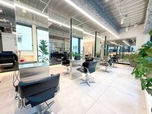 アビーファイブ(ABBEY 5)の雰囲気（開放感のある店内で最高のサービスをします［ボブショートボブ］）