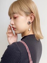セイドット リー(Say. Ree)&nbsp;Say.外ハネボブブリーチハイトーンアッシュブロンド表参道青山