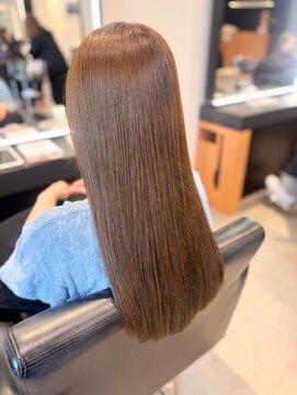 エミュ 伏見 国際センター(emu) ベージュカラー/透明感/まろやかカラー/髪質改善