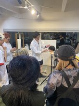 外部講師として全国周りセミナー開催☆カットやパーマの技術、サロン経営まで幅広く教えます！