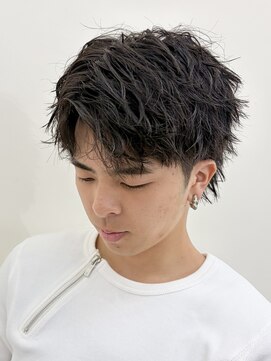 アウラ(AURA) アクティブショートフェザーショートスイングショート