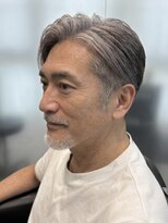 ソレリア(Soleria) 【色気と清潔感】シルバーグレージュ×大人かき上げツーブロック