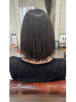 ラグーナ(Laguna)&nbsp;【小顔×透明感】パツッと外ハネ切りっぱなしグレージュボブ