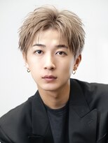 オーシャントーキョーオーバー 渋谷(OCEAN TOKYO OVER)&nbsp;ブリーチニュアンスパーマフェザーパーマコンマバング