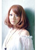質感の違いでリードする女子力アップの揺らぎボブ　by replay