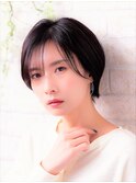 毛先パーマの黒髪ウォーターフォールにことりベージュハイライト