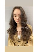 オリーブベージュ
