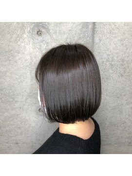 モップアップ ゾイトロープ(Mop up zoe trope) 艶ボブ春カラー