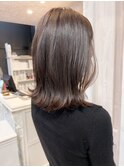 福山 人気キャアリー外ハネ切りっぱなしラベンダーグレージュ