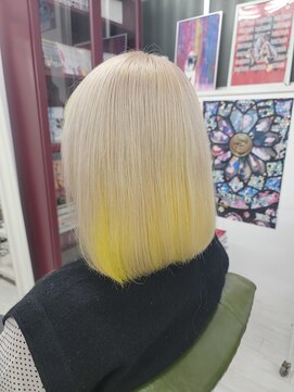 クリーン ヘアデザイン(CLLN hair Design) 『ホワイトベージュ×インナーイエロー』