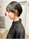 NUDE インナーカラーマッシュショート大人ショートボブ