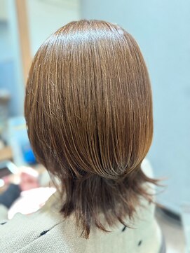 クララ カシハラ(CLALA Kashihara) ミディアムウルフレイヤーカット