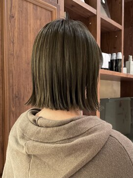 ビュートリアム265(BEAUTRIUM 265) ★外ハネボブ イメチェンヘアスタイル オリーブヘアカラー 銀座