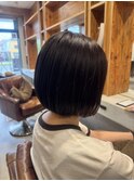 ダークベージュショート×ミニボブ