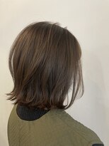 アヴェリー(avely) ミディアムレイヤー/ひし形/髪質改善/くびれヘア