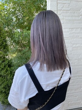 ジジ チーク 栃木(Gigi cheek) ・パープルグレージュ