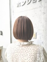 ヘアーモード バーブ(Hair Mode Verve) プラチナベージュ＋水平ボブ