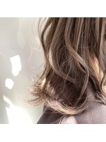 美容室 アイディー i-dee&nbsp;ハイトーン柔らかベージュ