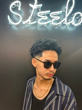 スティーロ 渋谷(Steelo) Steelo フェードスタイル×ツイストパーマ