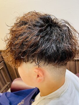 ミリオンバックス 上野(Million Bucks) 韓国マッシュ/ダークアッシュ/ニュアンスパーマ/スペインカール