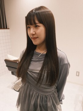 ルックアット(Look at) 【Look at】20代30代40代ストレートロング