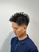 リバティシェアバーバー 銀座(LIBERTY SHARE BARBER) スパイキーショート×ピンパーマ