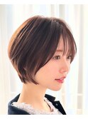 ショートボブ/耳かけショート/ブラウンカラー/耳かけショート