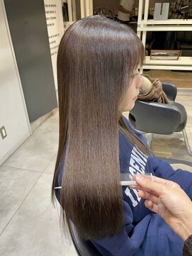 ディーエックス スリー(Dxxxx III) グレージュカラー