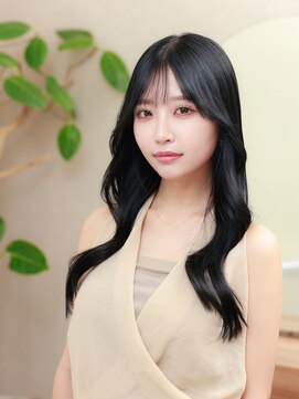 ララルーモ 渋谷公園通り店(LaLarOomo) 美髪ロングレイヤー×外国人風艶感カラー