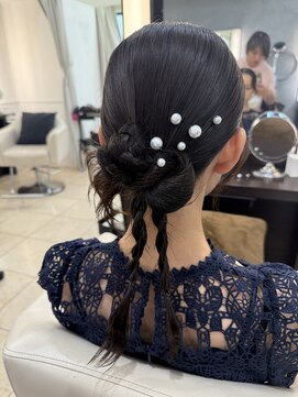 ルーウィン(LE WIN) デザイン × タイトシニヨン × カチモリ