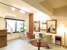 個室内は2席/ご家族の同伴可能