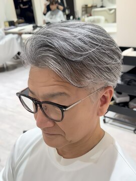 バース 梅田中崎町店(BIRTH) 50代40代白髪ぼかしシルバーメッシュバレイヤージュ
