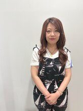 やわらかい雰囲気で話しやすいベテランスタイリスト「斉藤菜穂江」