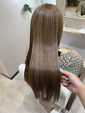 ジェニュイン(genuine) ロングワンレングス/ブリーチなしグレージュ