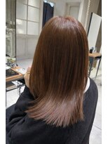 シオ 流山おおたかの森(Sio)&nbsp;艶感引き立つウォームミルクティーカラー