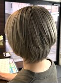 シルバーグレージュ