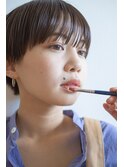 リップはMACのトープがおすすめ。