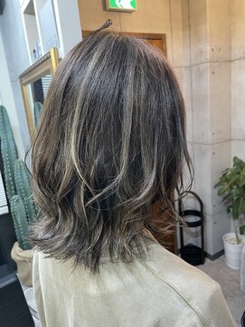 ラグズ 茅ヶ崎(LAGUZ) コントラストハイライト×ディープグレージュ×外ハネボブ