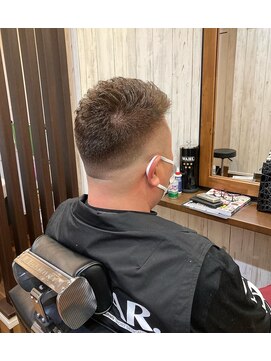 ライズヘアー(RISE HAIR) スキンフェード＋パーマ＋カラー