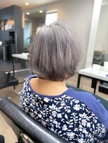 ヴィフ 大船(VIF)&nbsp;白髪活かしカラー/丸みボブ/白髪/白髪ぼかし/大船/大船駅/カット