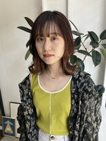 ヘアーアイスカルテット(HAIR ICI QUARTET)&nbsp;外ハネくびれミディ/イヤリングカラー/ミルクティーベージュ