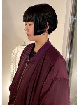 カシ 中目黒(CASI) 【大人ショート】漆黒カラー/ショートマッシュ/ショートボブ
