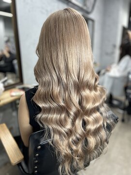 ワン(ONE) ミルクティーベージュ