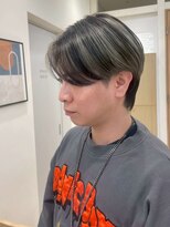 ハニー 町田(HONEY) 白髪ぼかしハイライトセンターパートフェザーパーマアッシュ