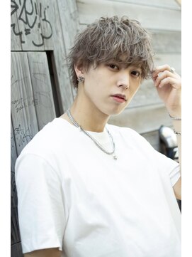 ユーフォリア 渋谷グランデ(Euphoria SHIBUYA GRANDE) 寒色系カラー×ナチュラル×ショート×束感×軽さ