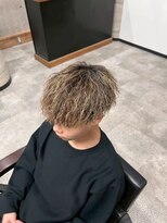 イーラ(era) ツイストスパイラルパーマ/メンズ/刈り上げ/眉毛/ツイスト