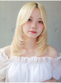 ハイトーンホワイトベージュ×ミディアムレイヤー