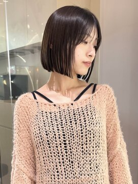 顎ラインボブ/シースルーバング/オリーブカラー